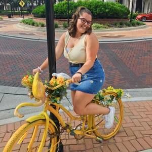 Meet your Posher, Macy